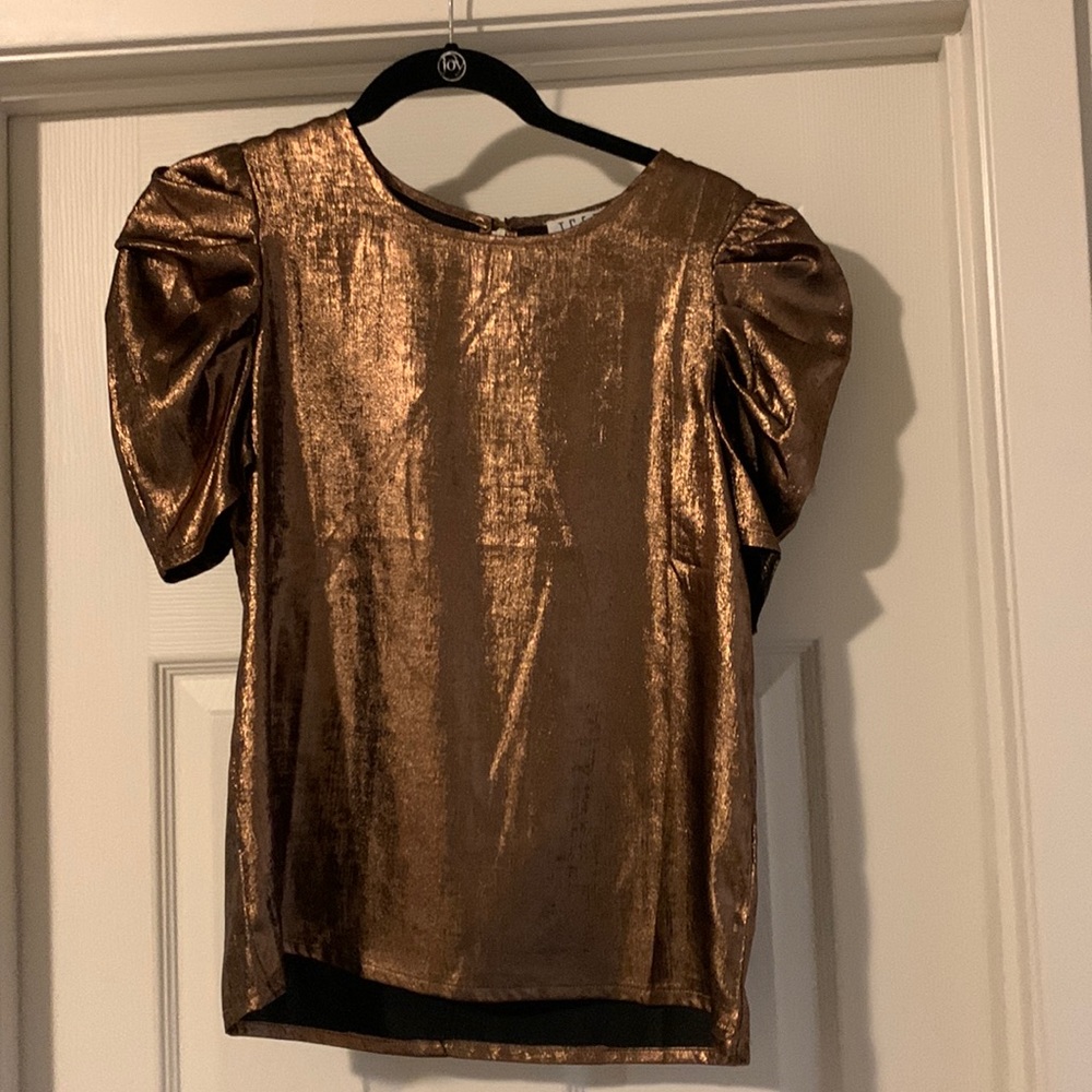 Shiny brown willow tree top. NWOT. Size small.